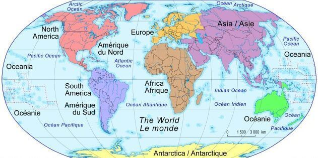 Carte des continents du Monde avec oceans et antarctique