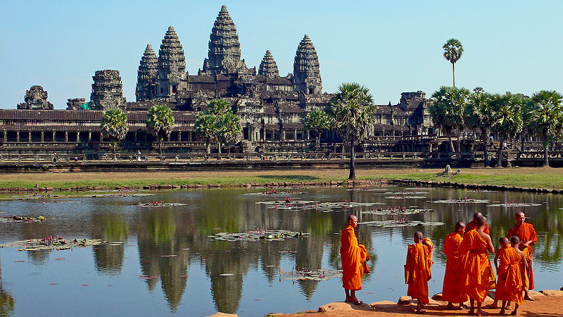 Buddhist monks cambodge
