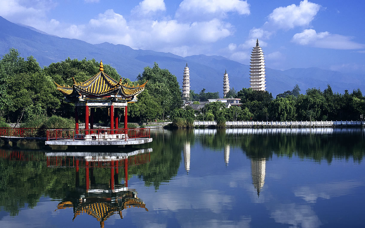 Three Pagodas Yunnan chine