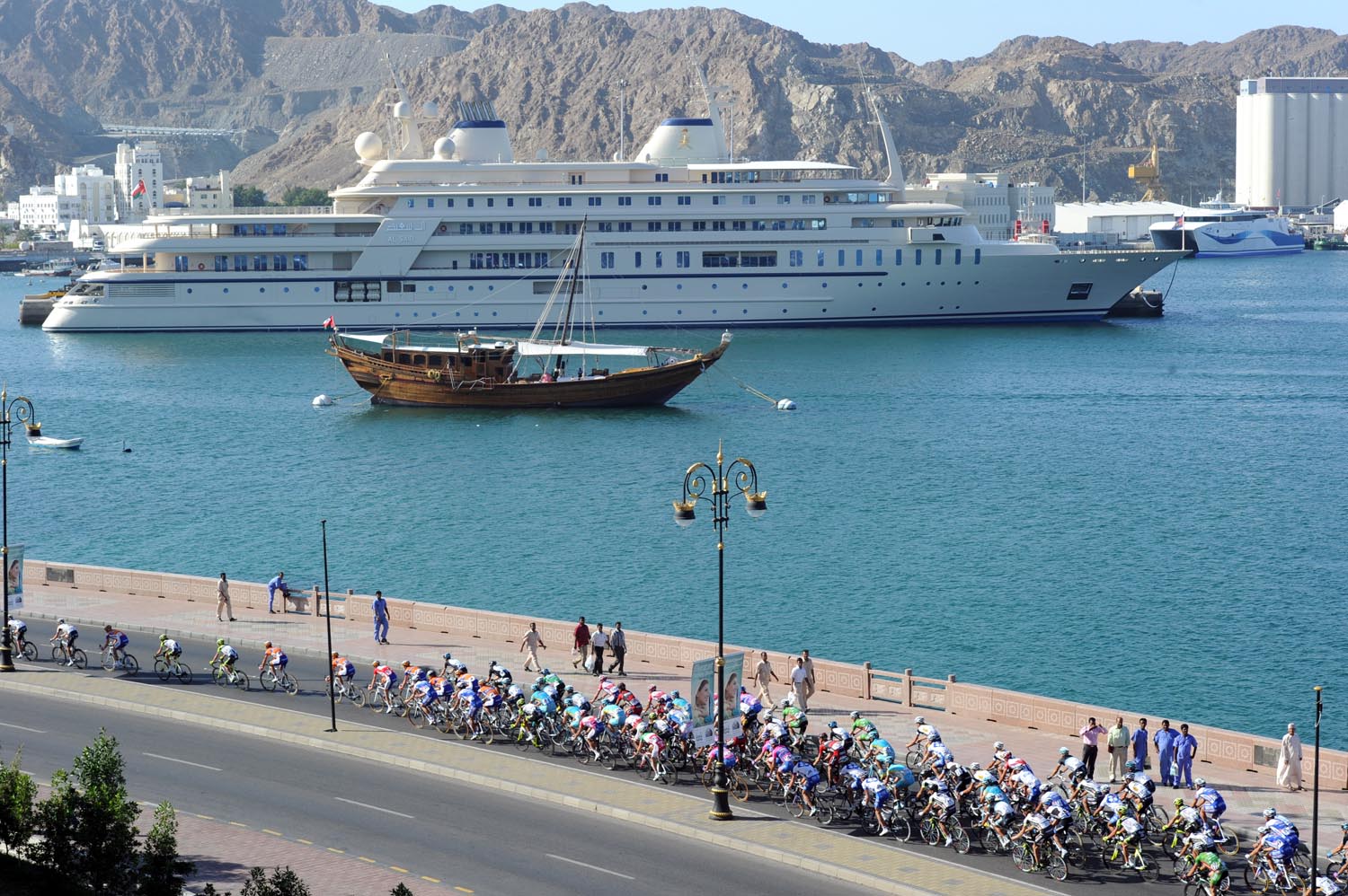 luxe yacht oman