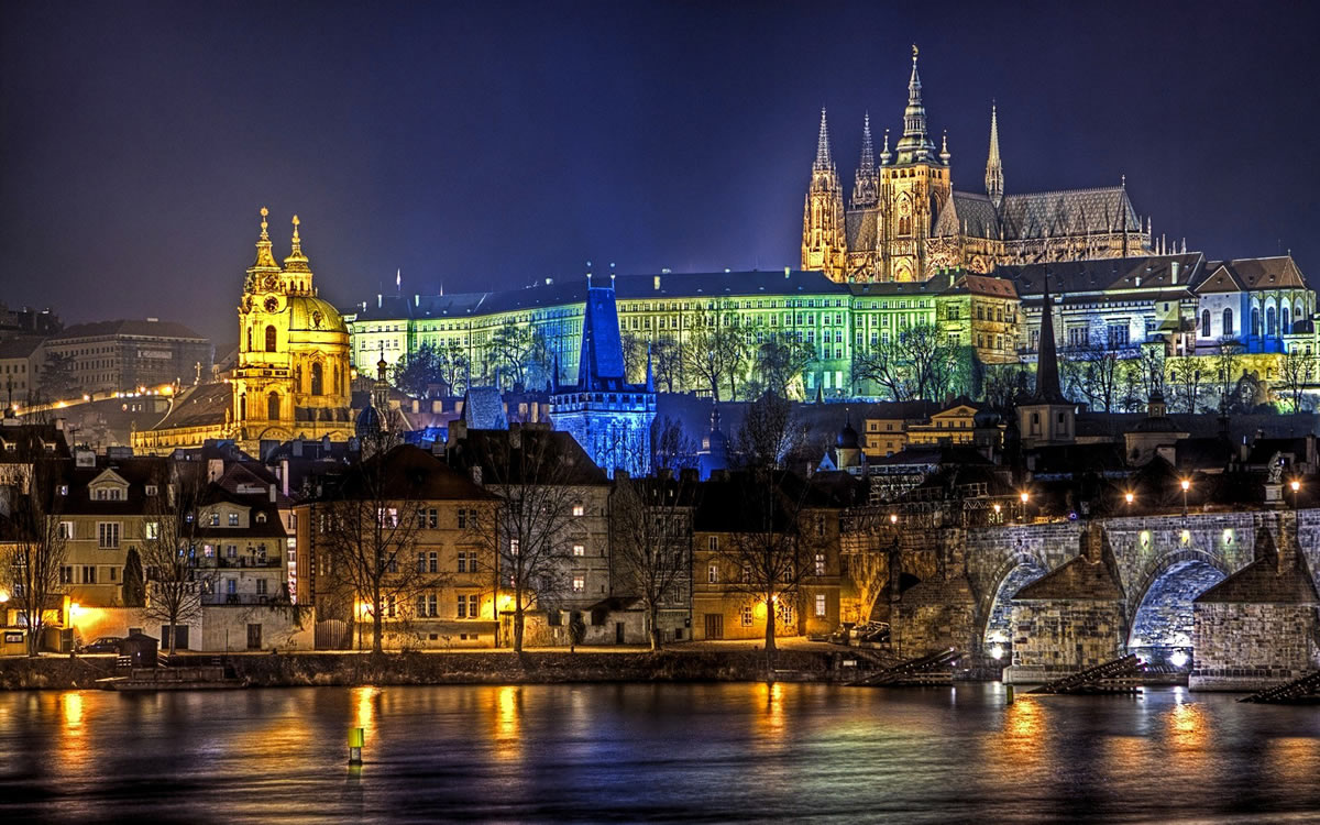 Prague nuit Republique Tcheque