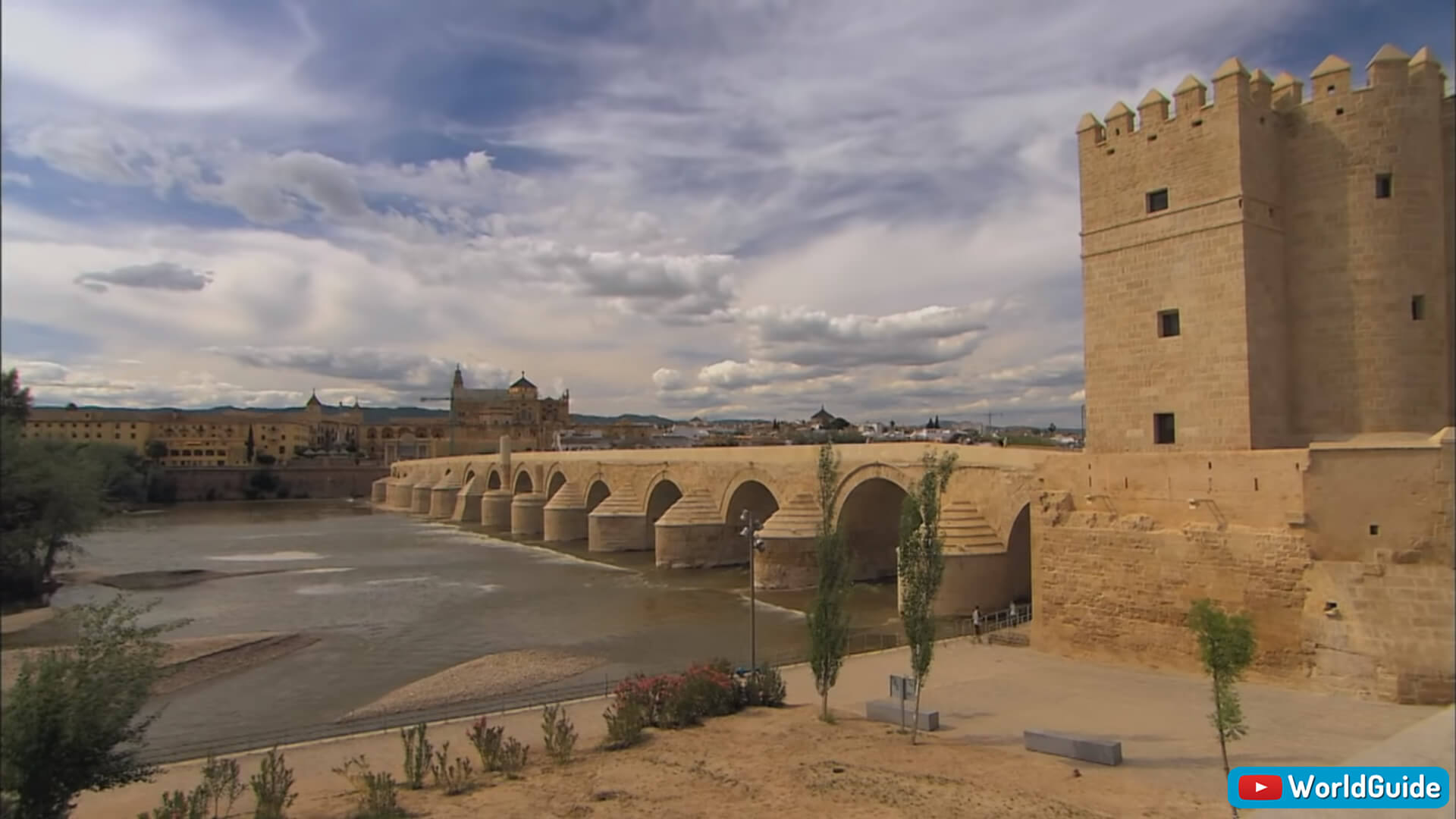 Cordoba Rivière et Chateau